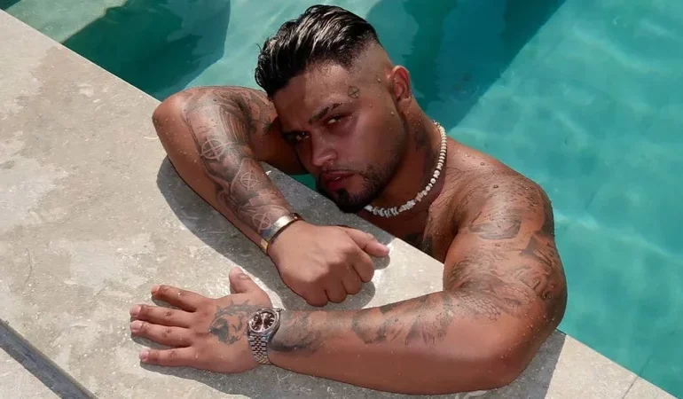 AŞKINI DOLU DİZGİN YAŞAYAN LVBEL C5’İN ROMANTİK PAYLAŞIMI SOSYAL MEDYADA OLAY OLDU