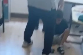 BURSA’DA OTİZMLİ ÖĞRENCİLERE UYGULANAN ŞOKE EDİCİ YÖNTEM: İPE BAĞLANARAK DERS İŞLENDİ, SORUŞTURMA BAŞLATILDI 3 693696313024e303