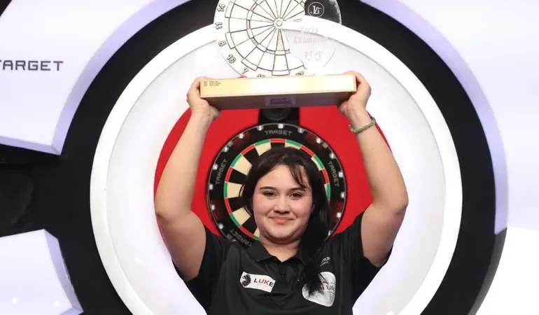 ZEHRA GEMİ YENİ TARİH YAZDI: WDF DÜNYA ŞAMPİYONLUĞUYLA TÜRKİYE’Yİ ZİRVEYE TAŞIDI