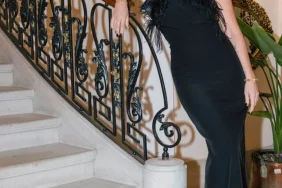 Hadise Merdivenlerde Poz Verdi, Sırtındaki Dövme Sosyal Medyayı Salladı 3 693a84cf591ca816__w1200xh1598