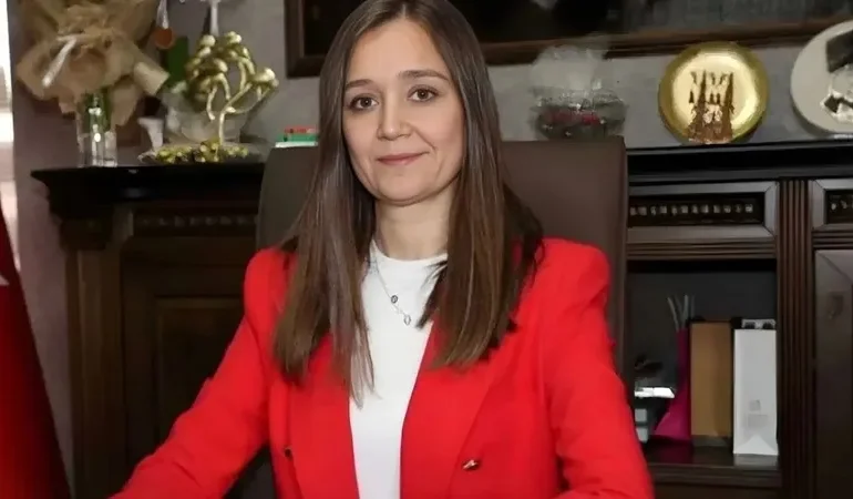 ŞEHZADELER BELEDİYE BAŞKANI GÜLŞAH DURBAY’IN VEFATI MANİSA’YI YASA BOĞDU