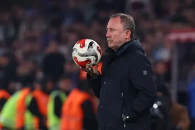 SERGEN YALÇIN’DAN MAÇ SONRASI ÇARPICI ÇIKIŞ, SAHADA YAŞANANLARI TİYATROYA BENZETTİ 1 693f157cebd33166