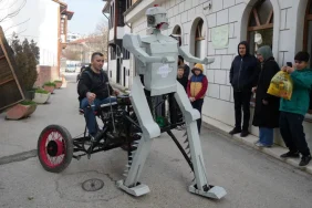 KASTAMONU’DA HURDALIKTAN ROBOT YAPAN GENÇ YETENEĞİN ÇALIŞMASI İLGİ ÇEKİYOR 1 693fbc447c829439