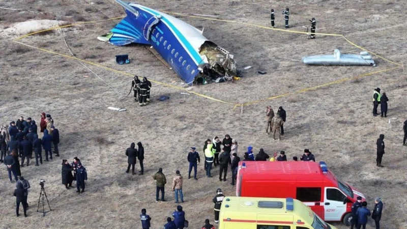 694da686b21a3482 - Kazakistan'da Düşen Azerbaycan Uçağına Ait Ara Rapor: Hasar ve Olası Nedenler Üzerine İncelemeler