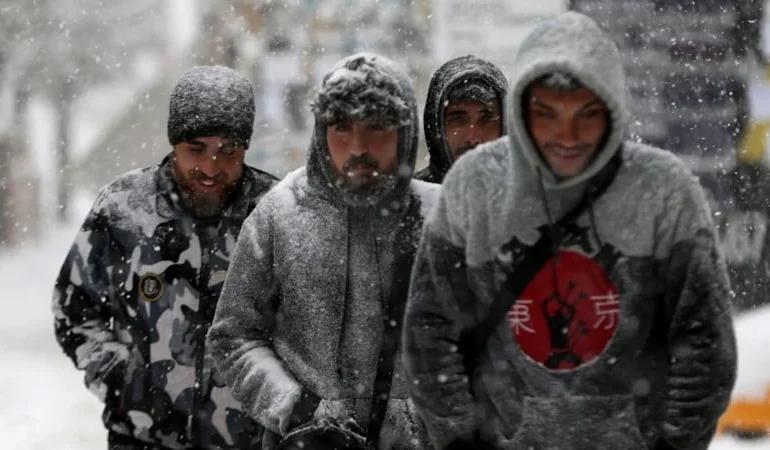 ZONGULDAK’TA KAR VE FIRTINA ALARMI: OKULLAR TATİL EDİLDİ