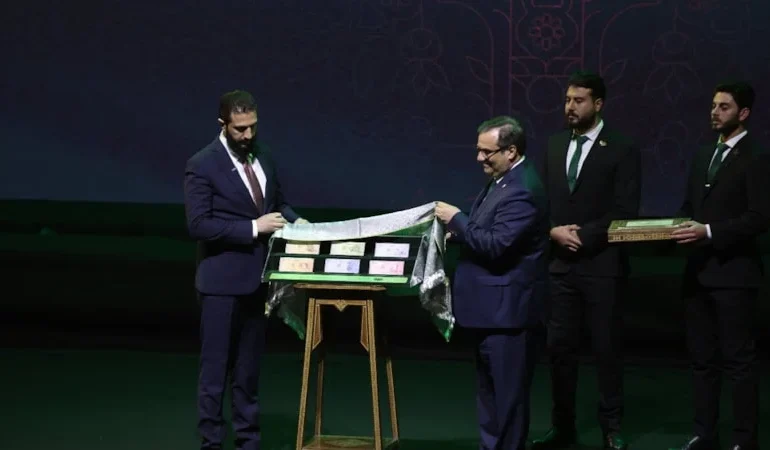 SURİYE’DE PARA REFORMU ATAĞI: DEVİRİLEN ESAD REJİMİNİN İZLERİ YENİ BANKNOTLARLA SİLİNİYOR VE EKONOMİK YENİLENME İÇİN ADIM ATILIYOR