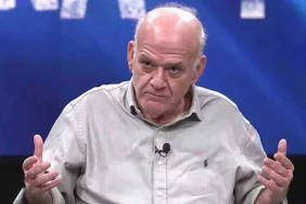 Ahmet Çakar Yeniden Hastaneye Kaldırıldı: Kalp Krizi Şüphesiyle Sağlık Durumu Tekrar Ciddi, Adliye Planları Askıda Kaldı 5 ahmet-cakar-kalp-krizi-suphesiyle-yeniden-hastaneye-kaldirildi