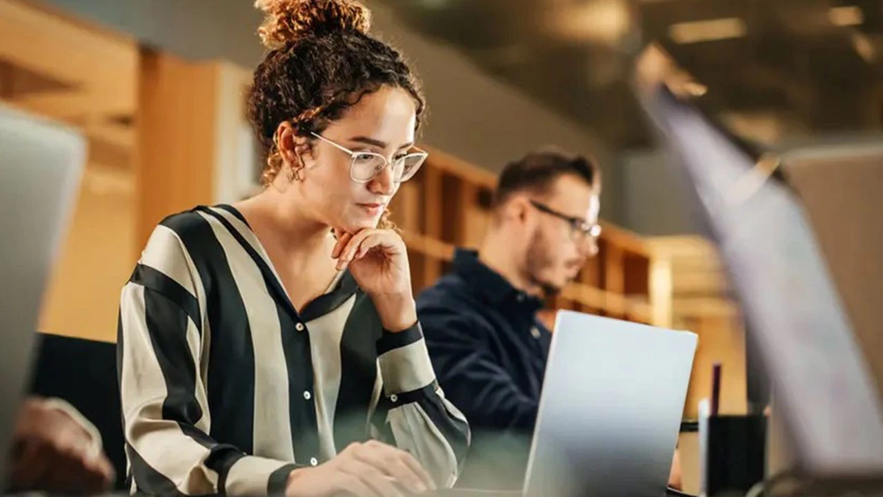 calisma-hayatinda-devrim-4-gunluk-mesai-mi-geliyor-atk6