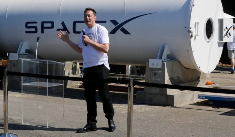 SPACEX’TE HEDEF BÜYÜDÜ, 800 MİLYAR DOLARLIK DEĞERLEME VE AY ÜSSÜ PLANI GÜNDEMDE