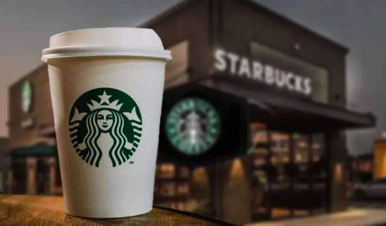 KÜRESEL KAHVE DEVRİNDEN YENİ HAMLE: STARBUCKS 400 ŞUBESİNİ KAPATIYOR