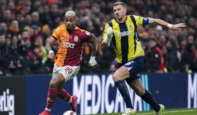 Süper Lig Derbisinde VAR Kararı Şaşkınlık Yarattı