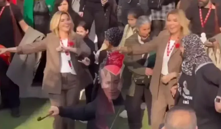 HAREKETİ OLAY OLMUŞTU: GÜLBEN ERGEN’DEN BAŞÖRTÜSÜ İDDİASINA NET YANIT