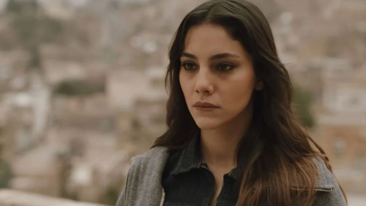 ELBİRLİĞİYLE ÇİZGİLERİ AŞAN TEHDİTLER: OYUNCU DİLİN DÖĞER’E SOSYAL MEDYADAN ÖLÜM MESAJLARI SONRASI SORUŞTURMA BAŞLATILDI 2 unlu-oyuncu-dilin-dogere-olum-tehdidi-nci8