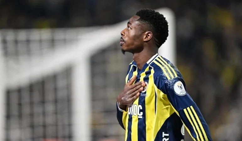 ANTHONY MUSABA’DAN DUYGUSAL ANLAR: MAÇ SONU GÖZYAŞLARINI TUTAMADI